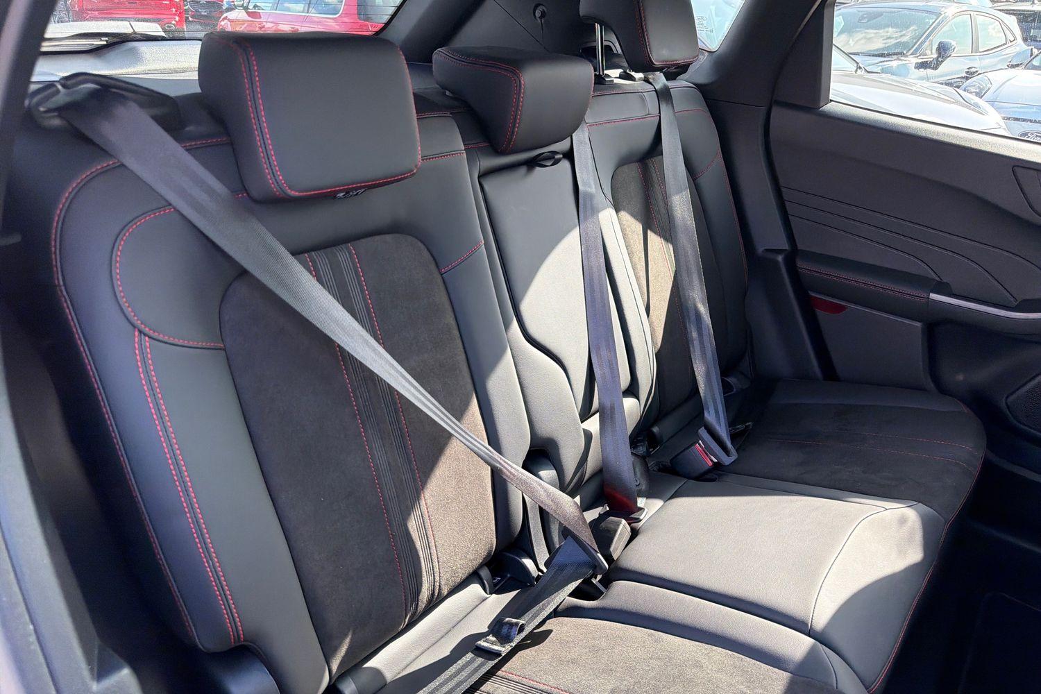 Ford KUGA Photo 19