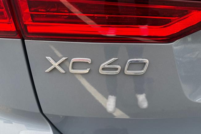 VOLVO XC60 Photo 30
