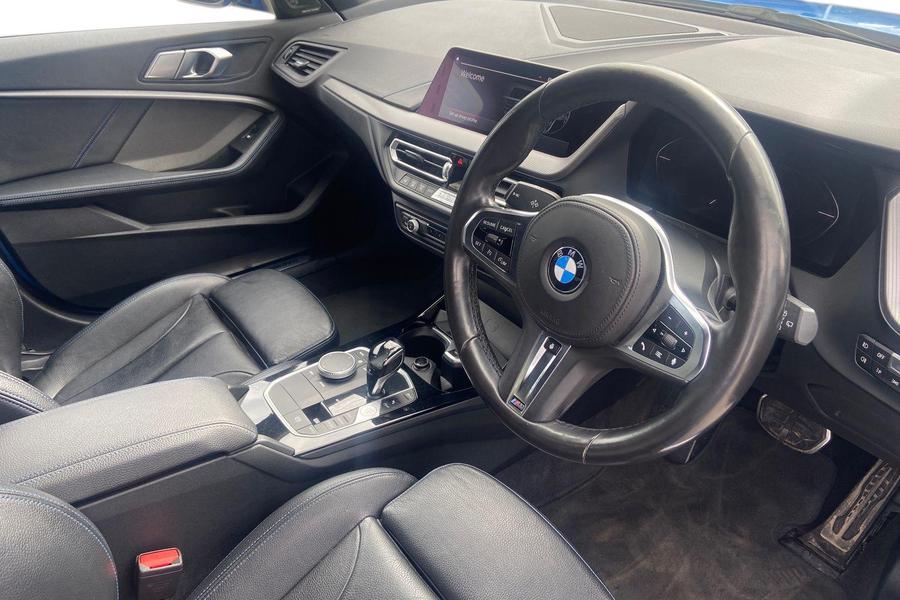 BMW 1 SERIES Photo autoimg-0e728577230c3aa75e1fb8a67ebb95faf3a83c14.jpg