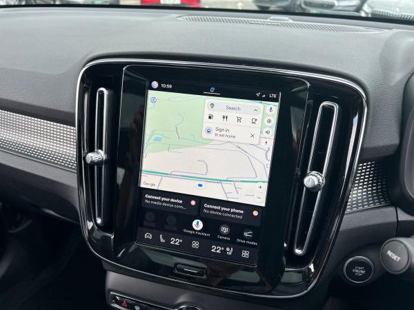 Volvo XC40 Photo autoimg-0e74d56881e861727c90f8fb2f942e12f19f4928.jpg
