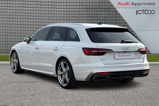 AUDI A4 Avant Photo 3