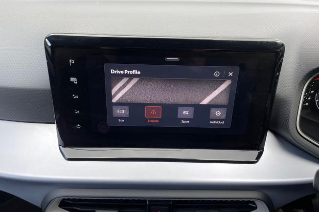 SEAT Ibiza Photo 32