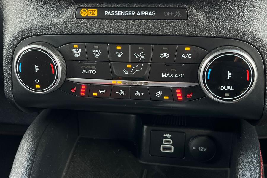 Ford Kuga Photo autoimg-0e7b5198d815d64fda08194f94e471066ac8dd2c.jpg