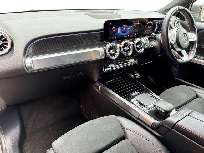 MERCEDES-BENZ Glb Photo 2