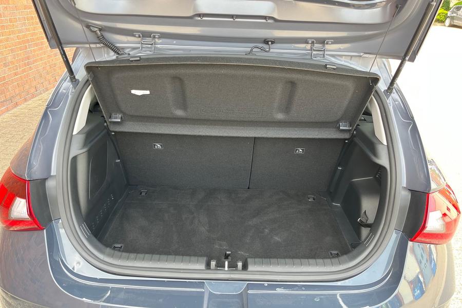 Hyundai i20 Photo autoimg-0e810380ed460bbd46c32a6d6216ffa3a47f4f3e.jpg
