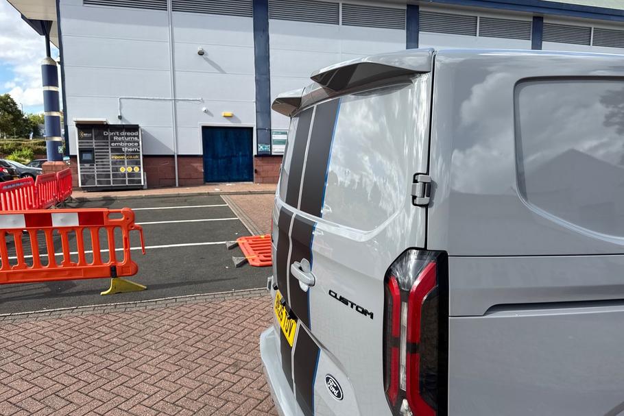 Used Ford TRANSIT CUSTOM BN26TOV 22