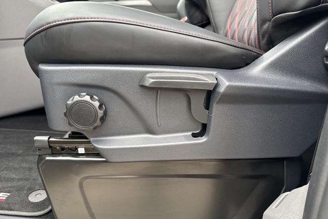 VOLKSWAGEN Transporter Photo 46