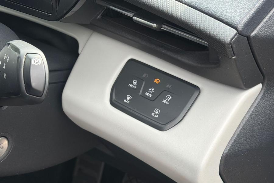 Ford Explorer Photo autoimg-0e8717ca2a3cd322a4d16e383a32d67cee3ba745.jpg