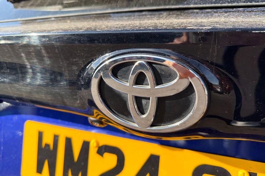 Toyota Yaris Photo autoimg-0e8876941a1a222d7a082005d5e26e605bde751a.jpg