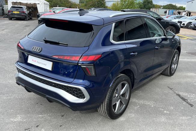AUDI Q3 Photo 28