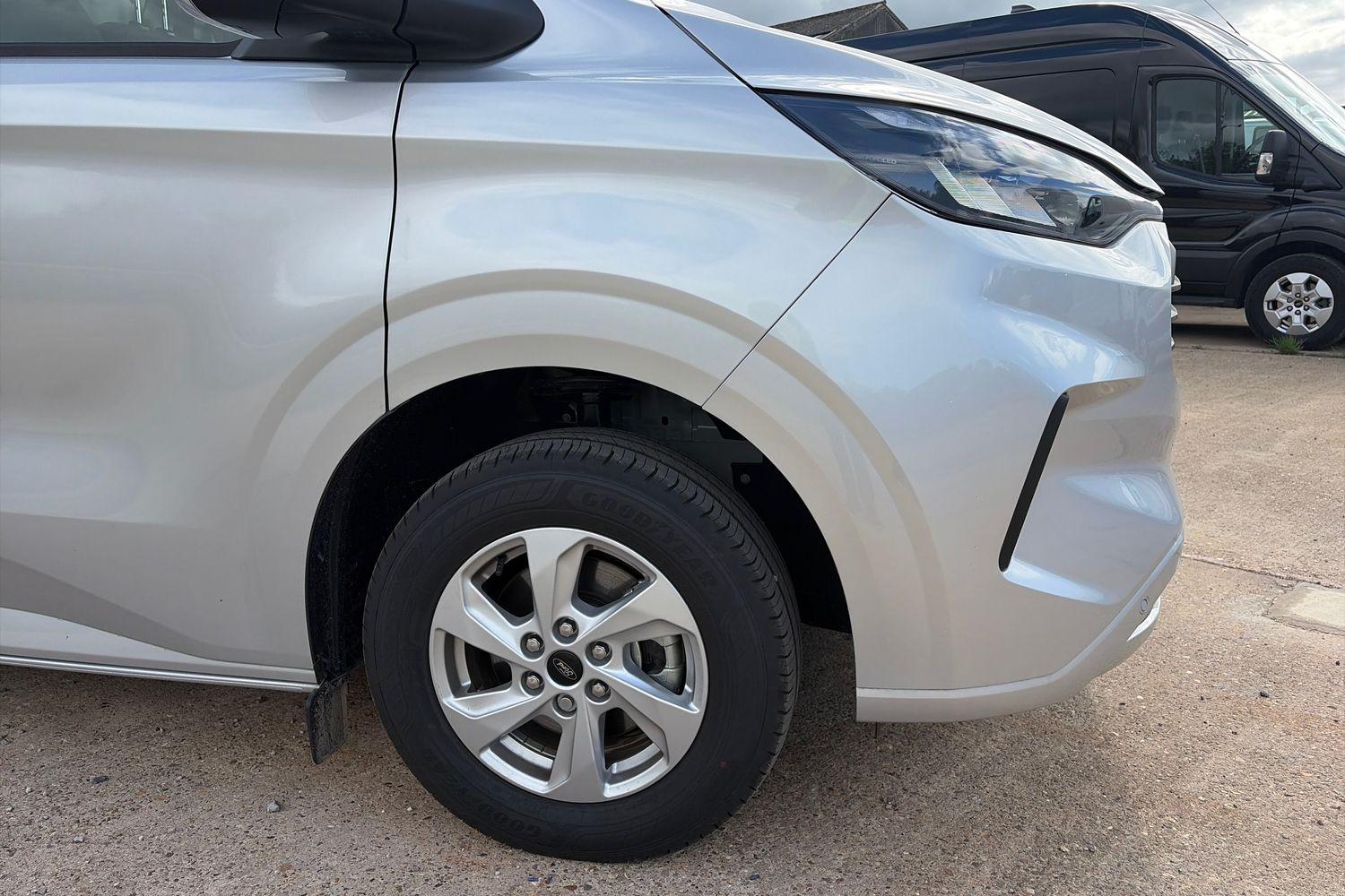 Ford TRANSIT CUSTOM Photo 15