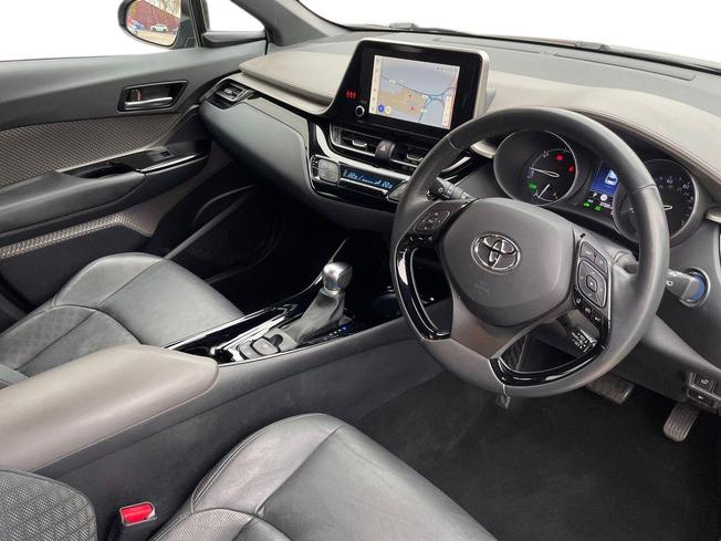 TOYOTA C-Hr Photo 6