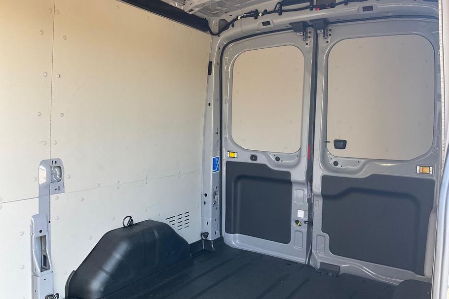 Used Ford TRANSIT WN75AZR 18