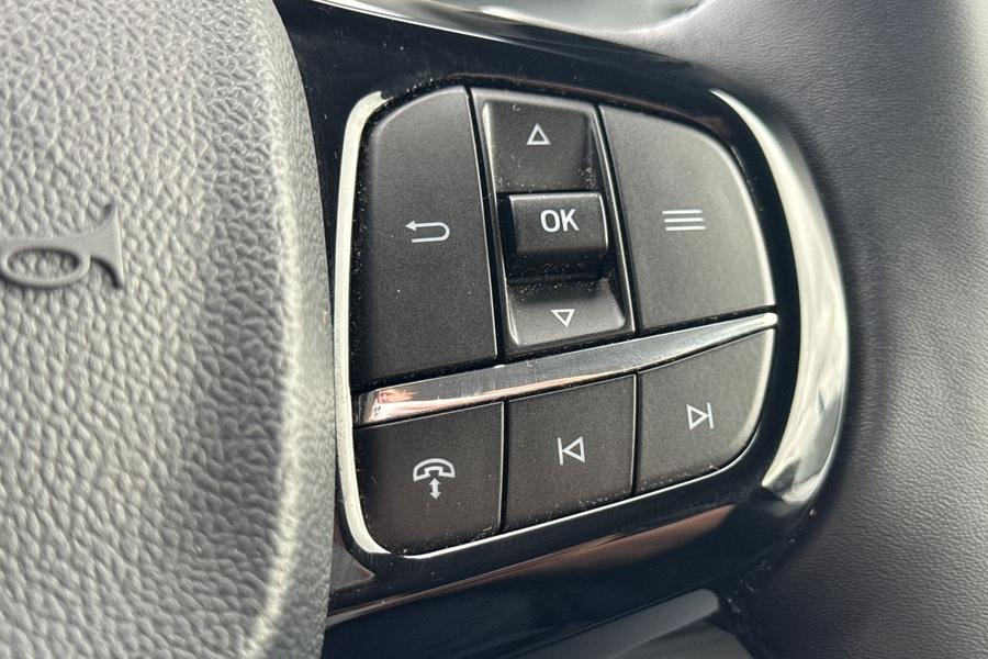 Ford TRANSIT CUSTOM Photo autoimg-0e996334f6f88784f57e14ddae1e338e9816a507.jpg