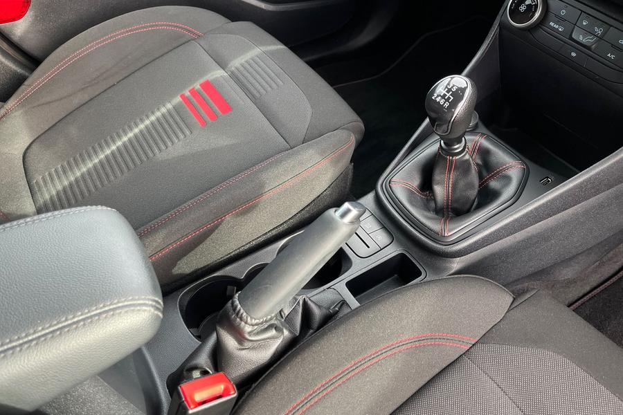Ford FIESTA Photo autoimg-0e9f1228488aef8869c84cfaabc8ddabb3f27f3f.jpg