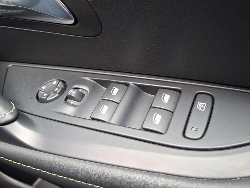 Used Peugeot 208 KM75HNY 24