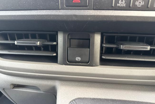VOLKSWAGEN Transporter Photo 41