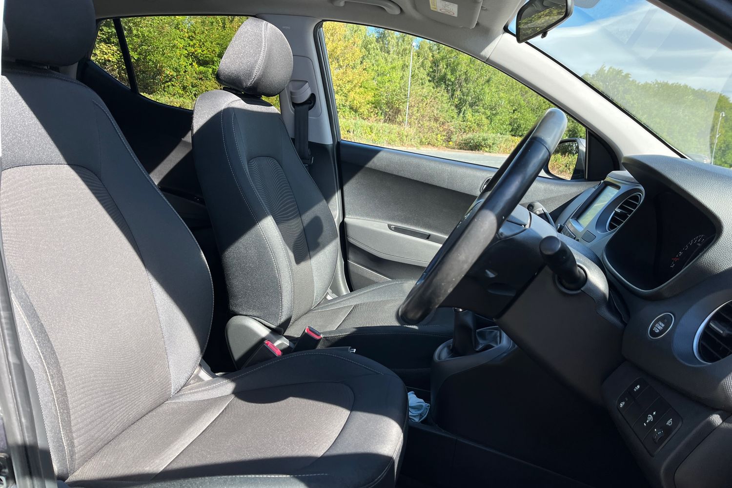 Hyundai i10 Photo 16