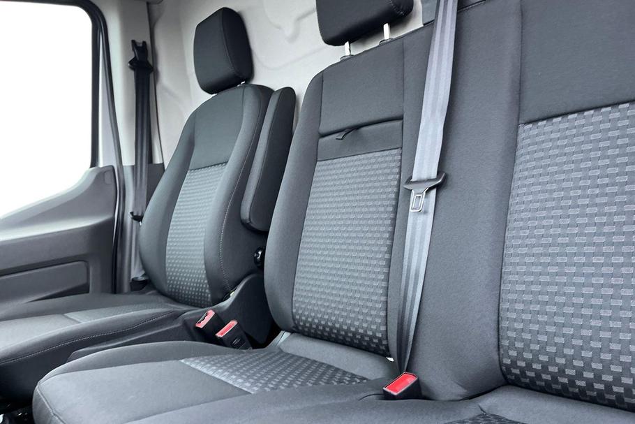 Used Ford E-TRANSIT 11