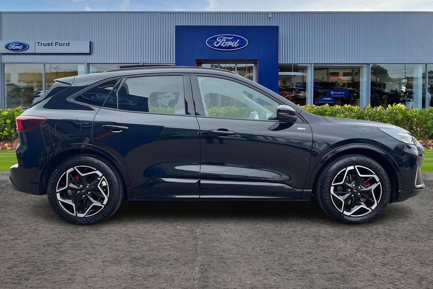 Ford Kuga Photo 2