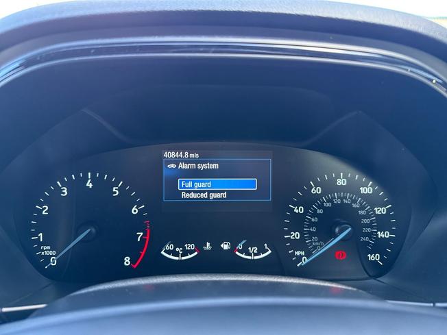 FORD FOCUS Photo 15