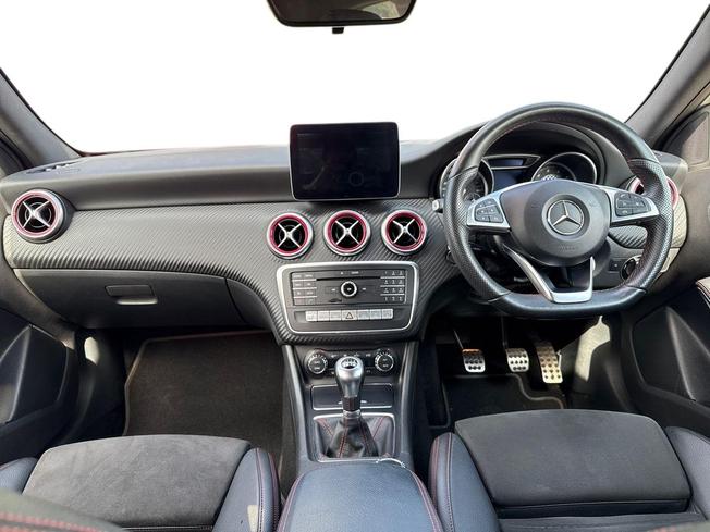 MERCEDES-BENZ A Class Photo 10