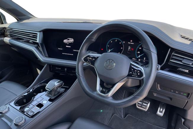 VOLKSWAGEN Touareg Photo 6