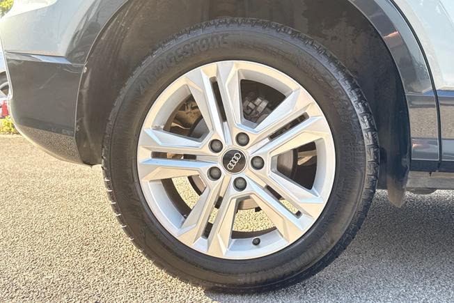AUDI Q2 Photo 5