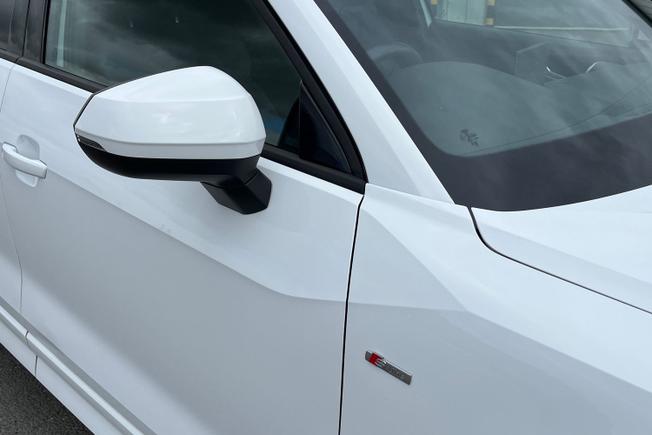 AUDI Q2 Photo 20