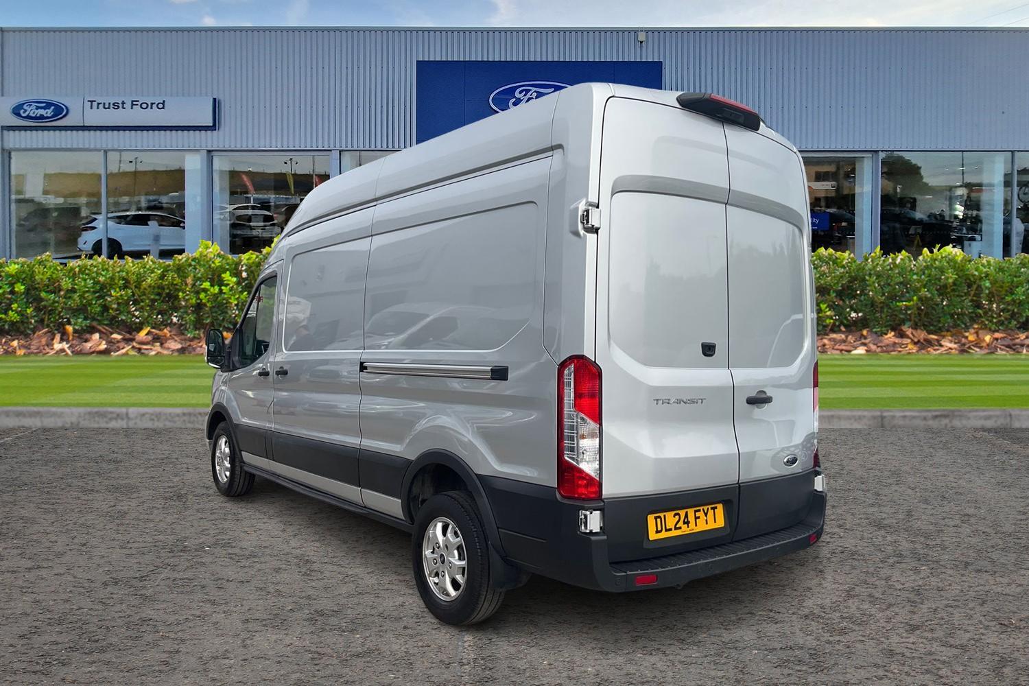 Ford TRANSIT Photo 1