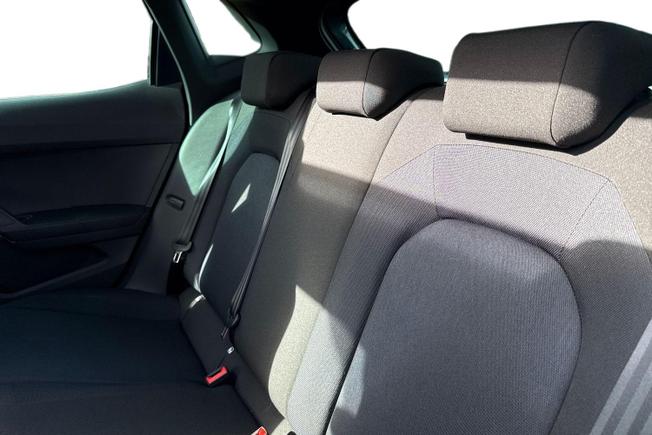 SEAT Ibiza Photo 9