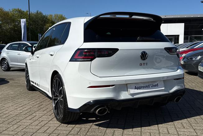Volkswagen Golf Photo 48