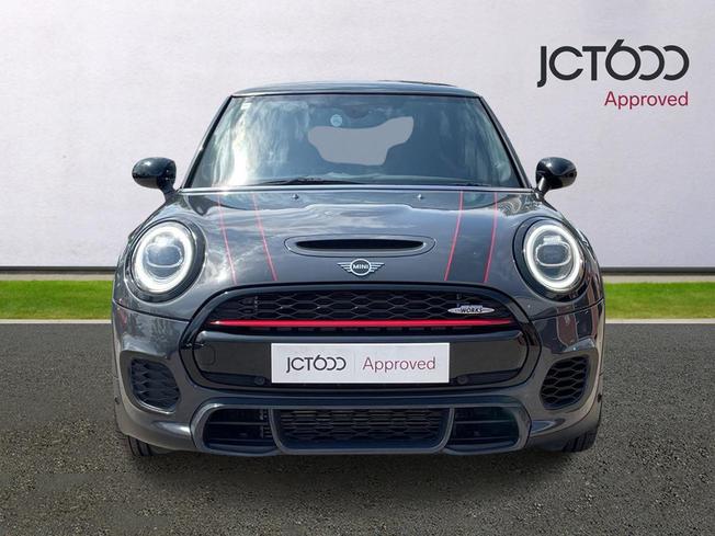 MINI Hatch Photo 8
