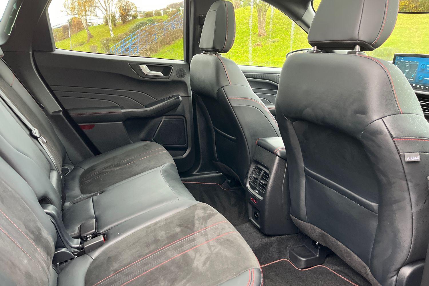 Ford KUGA Photo 37