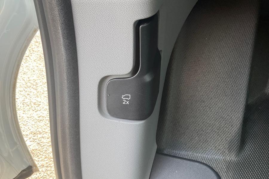 Ford E-Transit Custom Photo autoimg-0ec8c0e854d2e9ed805deb07f00c358bdcb37127.jpg