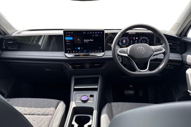 VOLKSWAGEN Tiguan Photo 10