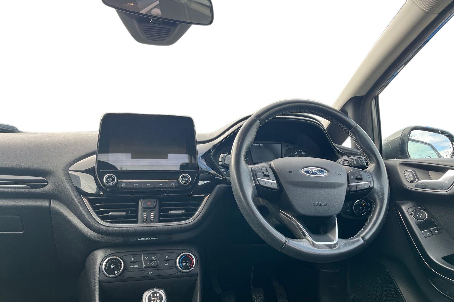 Ford FIESTA Photo 9