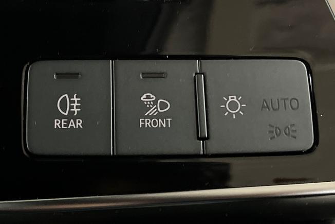 AUDI Q7 Photo 24