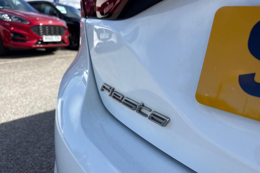 Ford FIESTA Photo autoimg-0ed0c2672cf754e34bbc97a80cff213fbfddd18a.jpg