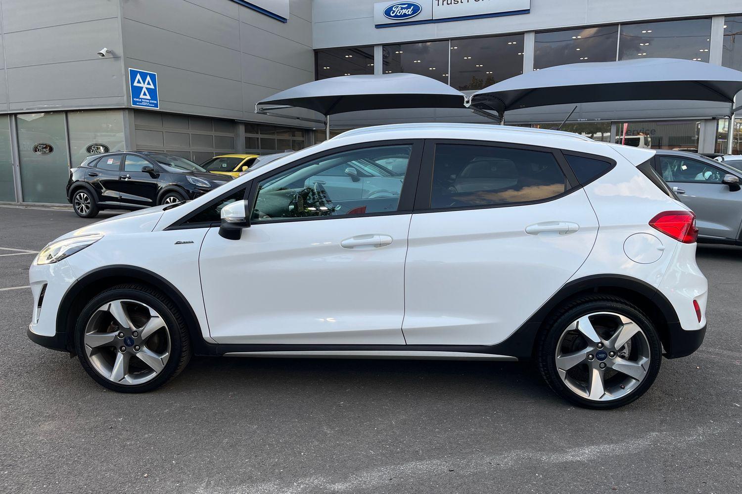 Ford Fiesta Photo 31