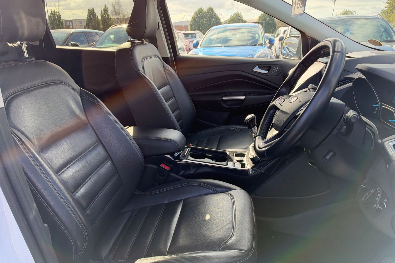 Ford KUGA Photo 16