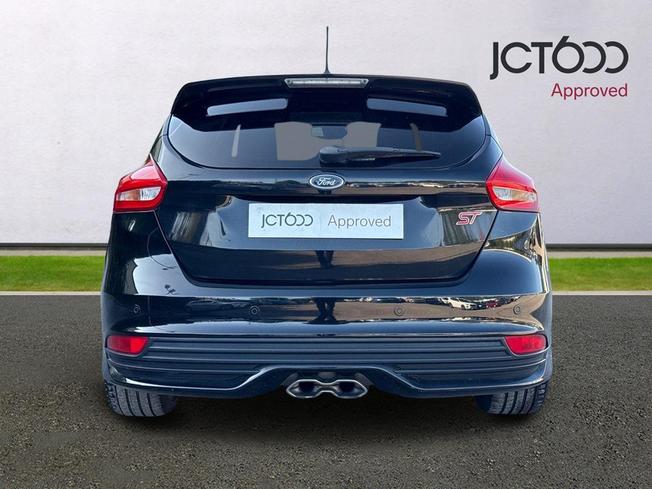 FORD Focus Photo 7