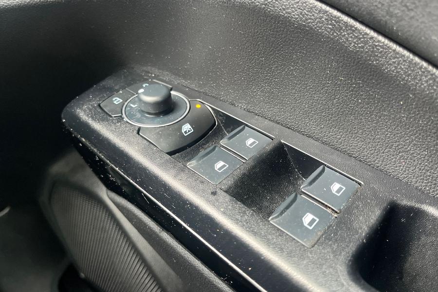 Ford PUMA Photo autoimg-0ed638166a47558345532c24bb6a99f03c3a80b9.jpg