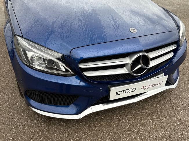 MERCEDES-BENZ C Class Photo 32