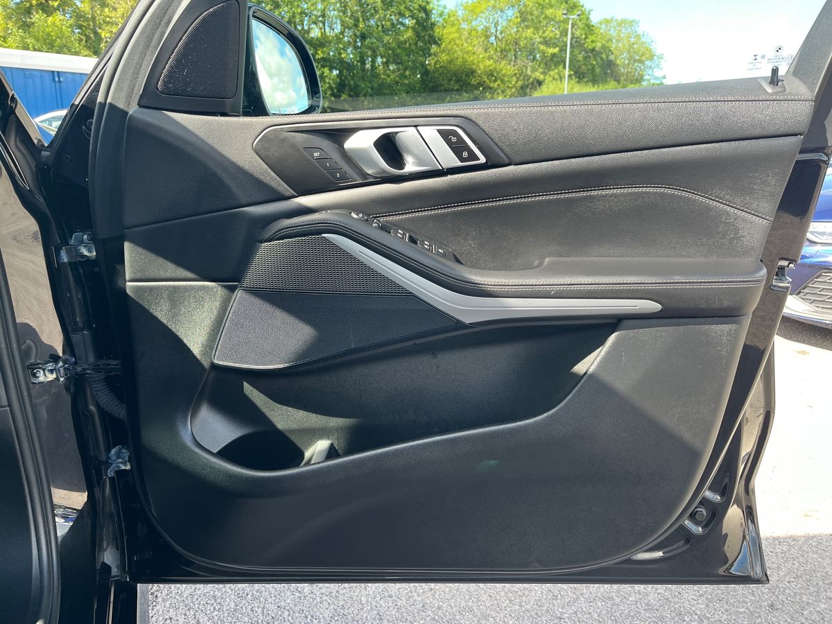 BMW X5 Photo 30