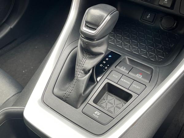 Toyota RAV4 Photo autoimg-0ee419d7099bf3dd3a9debe6c7771488b8f6b9d7.jpg
