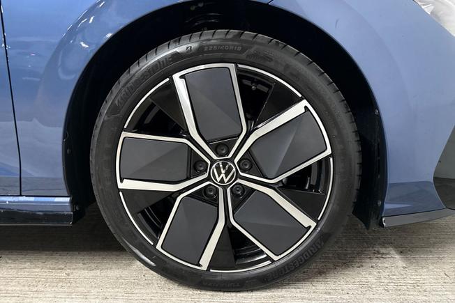 Volkswagen Golf Photo 5