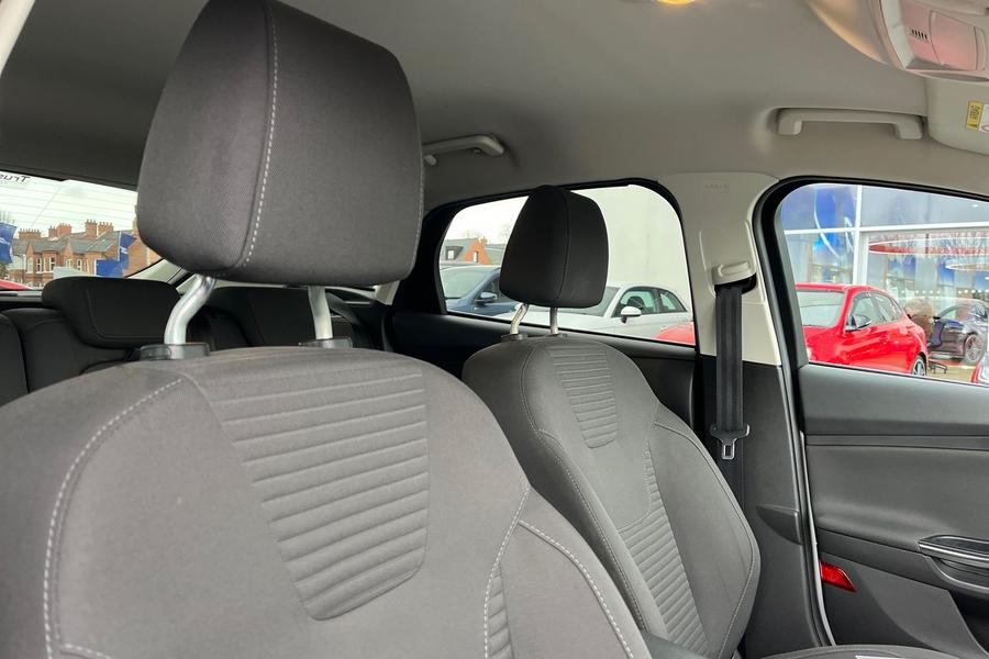 Ford FOCUS Photo autoimg-0ef11f3172674c8baa109b459e47529a9e43765c.jpg