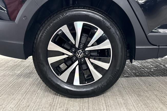 VOLKSWAGEN Taigo Photo 5
