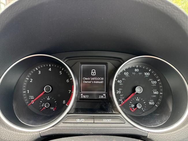 VOLKSWAGEN Polo Photo 15